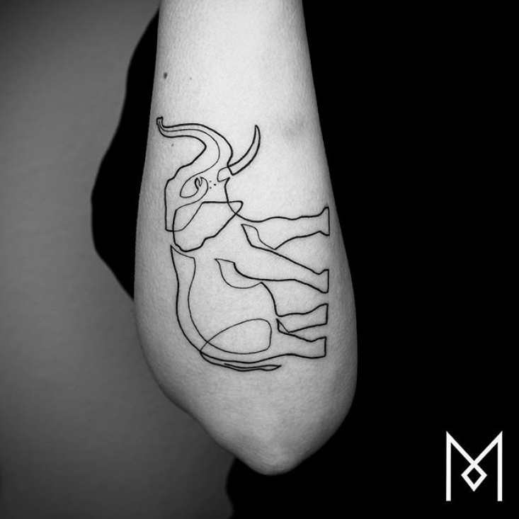 Татуировки в одну линию от Мо Ганджи