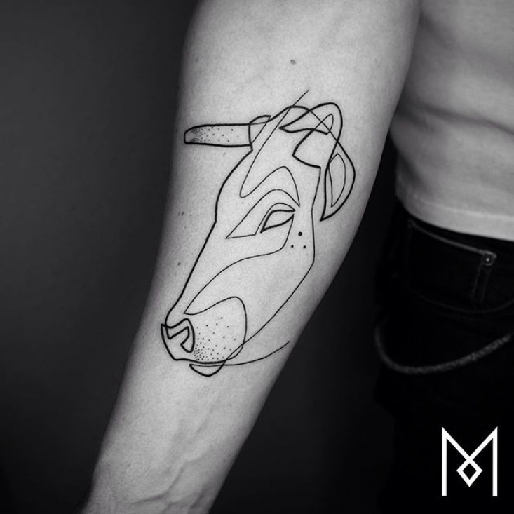 Татуировки в одну линию от Мо Ганджи