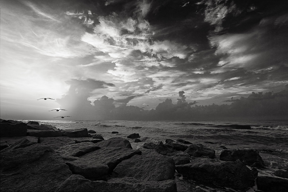 Великолепные черно-белые снимки от Энрике Пелаэс