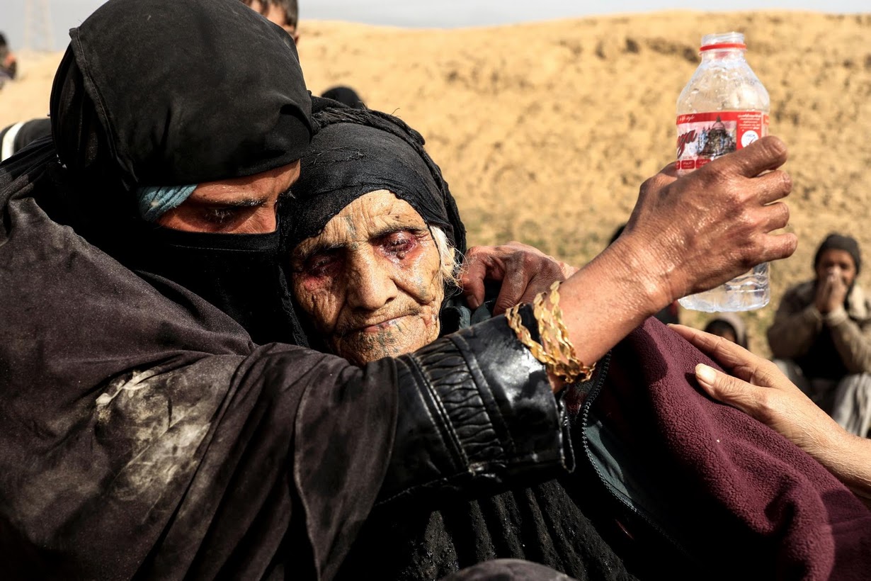 Душераздирающие снимки, сделанные во время боёв за Мосул и Ракку