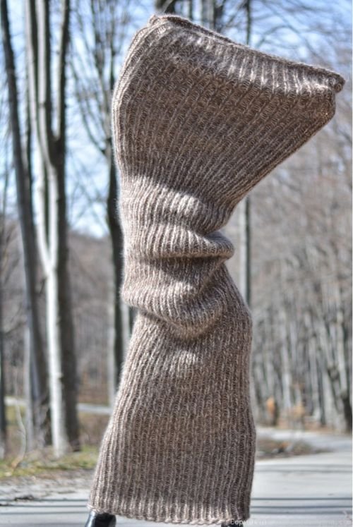Зимний свитер-носок во весь рост