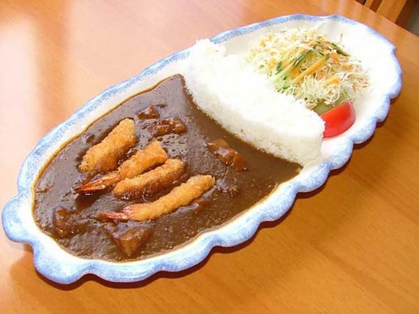 Плотина из риса в тарелке