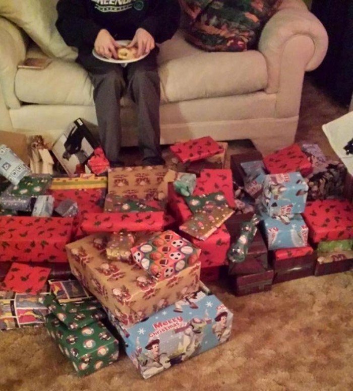 20 гениальных троллей вручили рождественские подарки своим близким