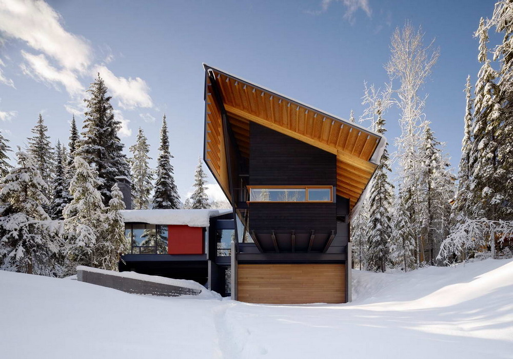 Лесной дом в канадских Скалистых горах