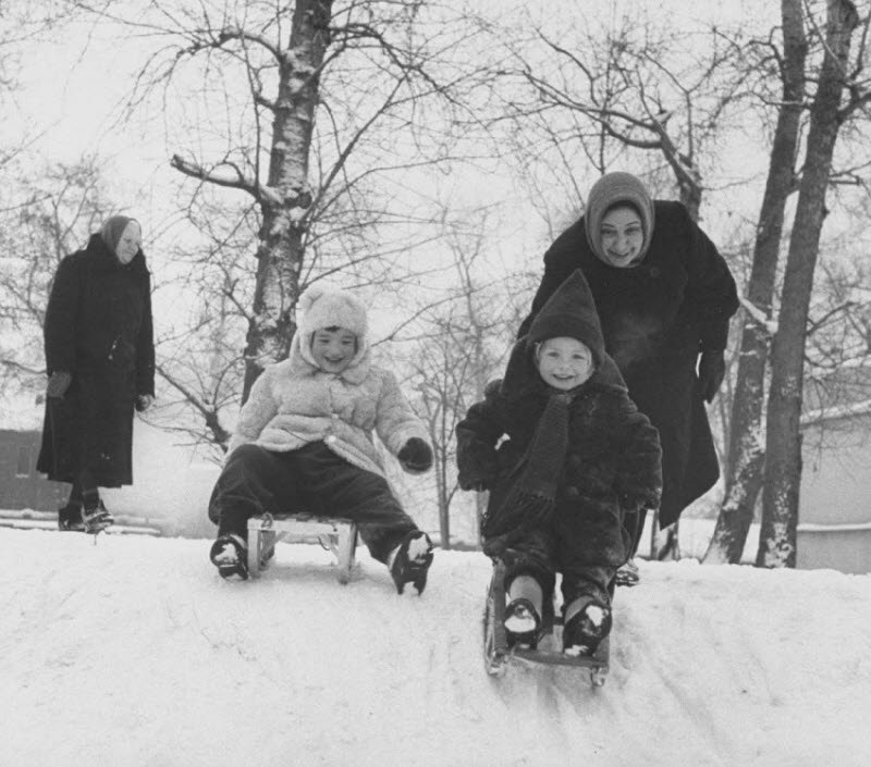 Зимние каникулы на санках в СССР