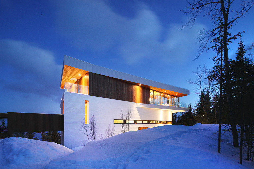 Дом на склоне горы в Канаде