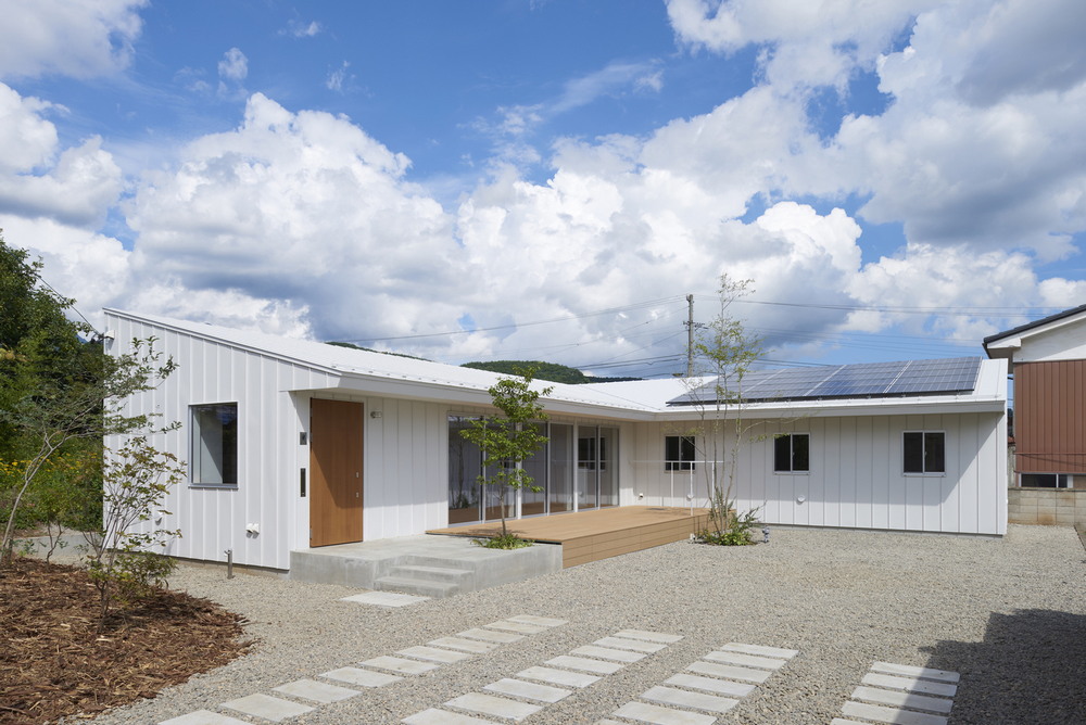 Простой одноэтажный дом в Нагано