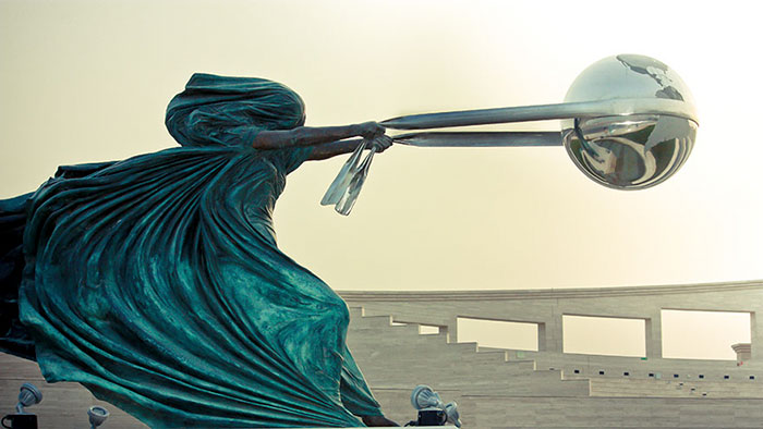 Скульптуры, которые бросают вызов закону всемирного тяготения