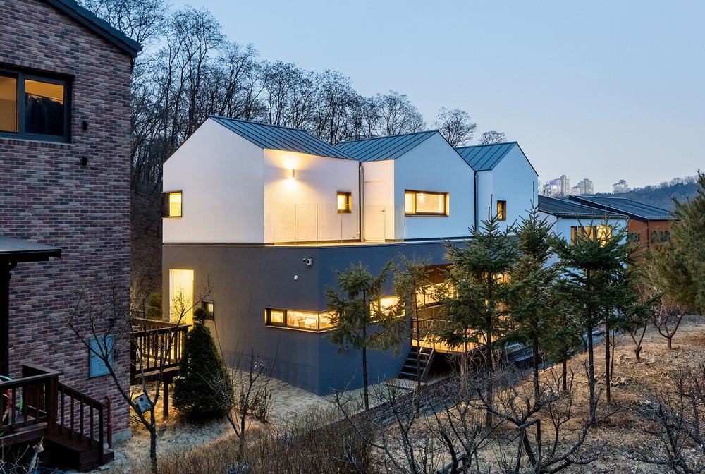 Дом с тройной крышей в Южной Корее