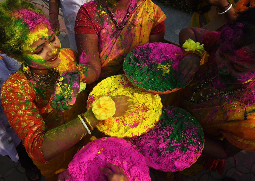 Индийский праздник красок Холи-2018