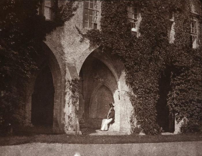 Выставка фотографий, сделанных в 19 веке