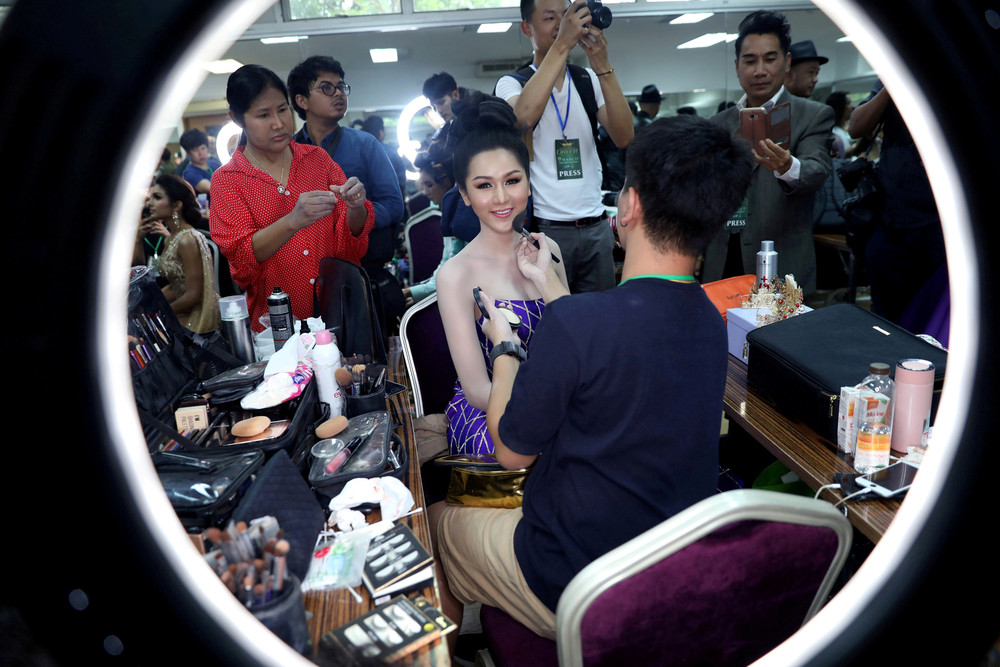 В Таиланде выбрали королеву красоты среди трансгендеров