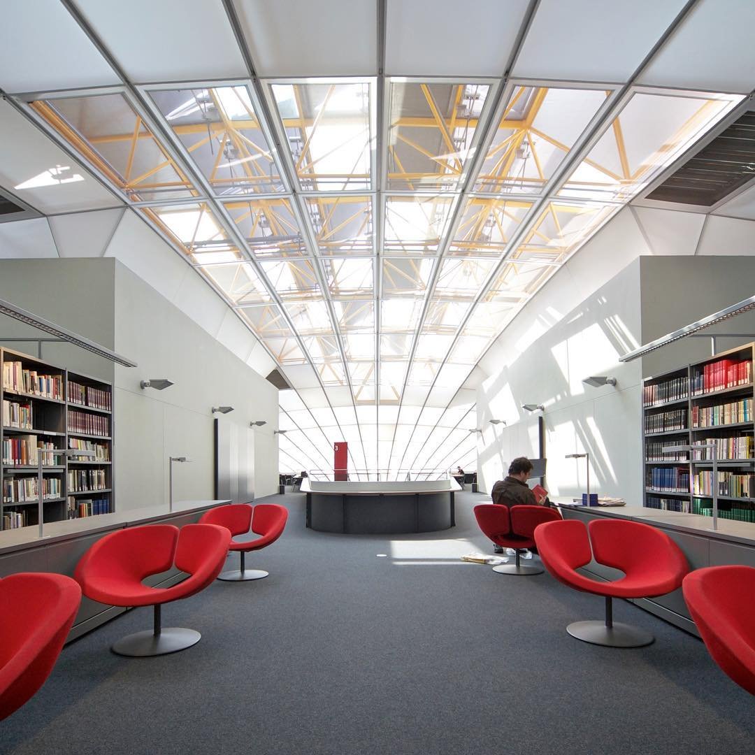 Великолепные и необычные библиотеки мира в Instagram