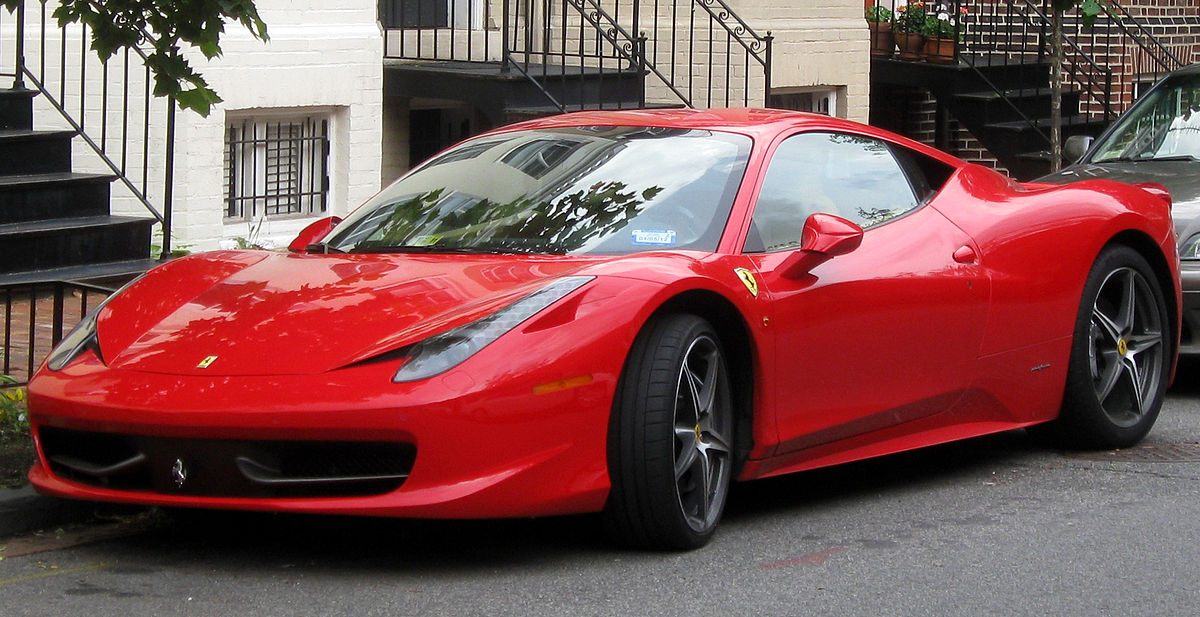 10 лучших Ferrari всех времен