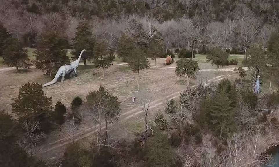 Заброшенный парк динозавров в Арканзасе