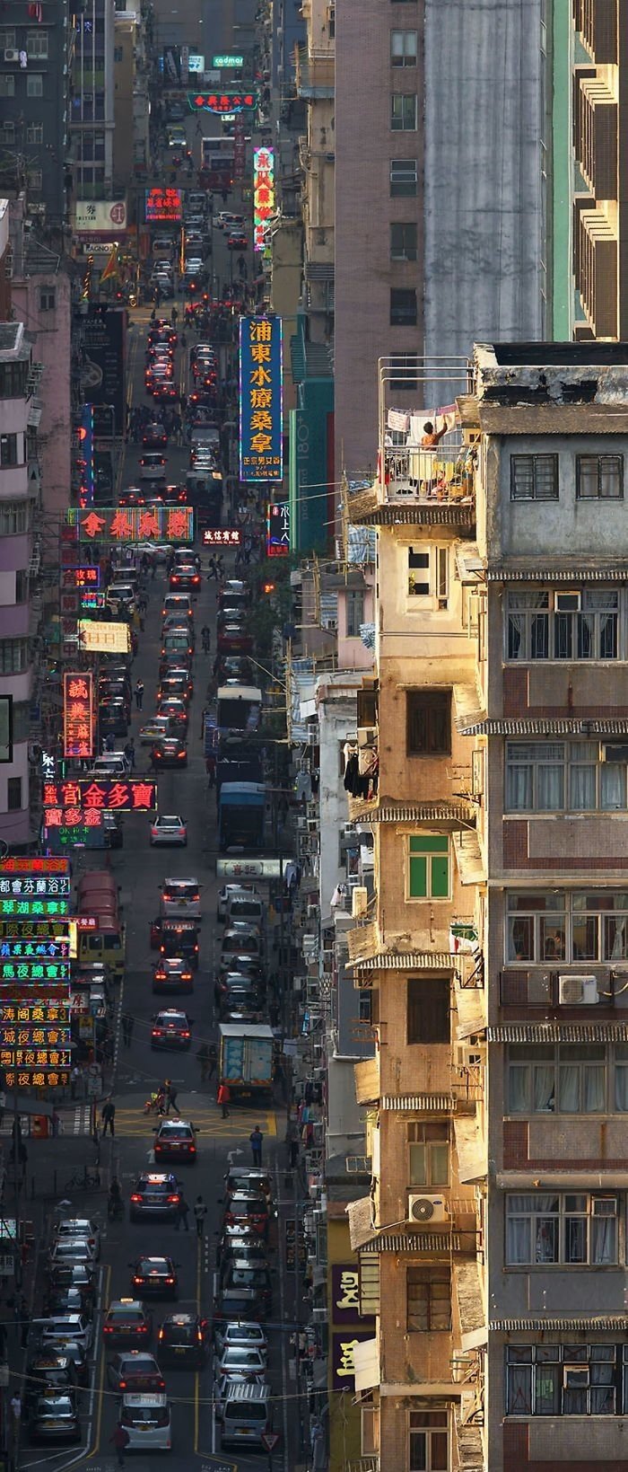 Жизнь на крышах Гонконга от французского фотографа