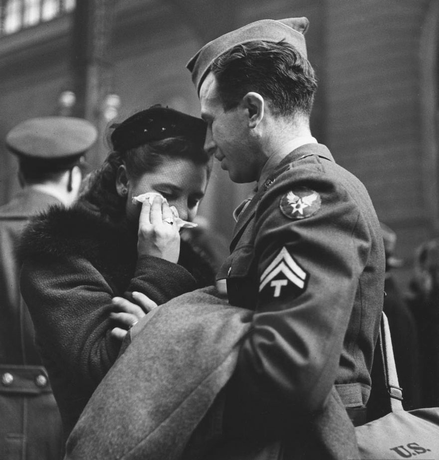 Любовь во время войны: как провожают и встречают солдат