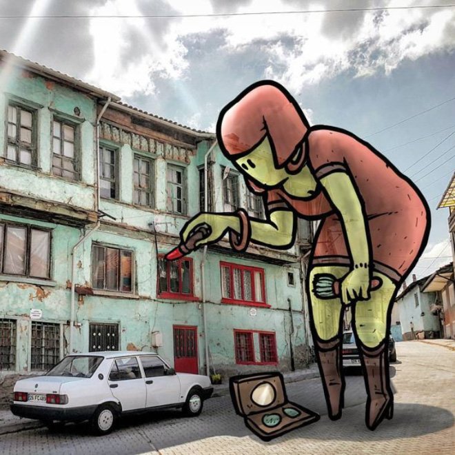 Гигантские персонажи на улицах турецких городов