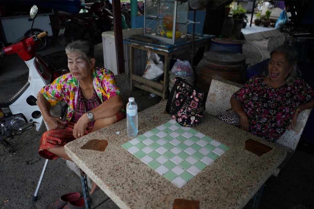 Школы для пожилых людей в Таиланде