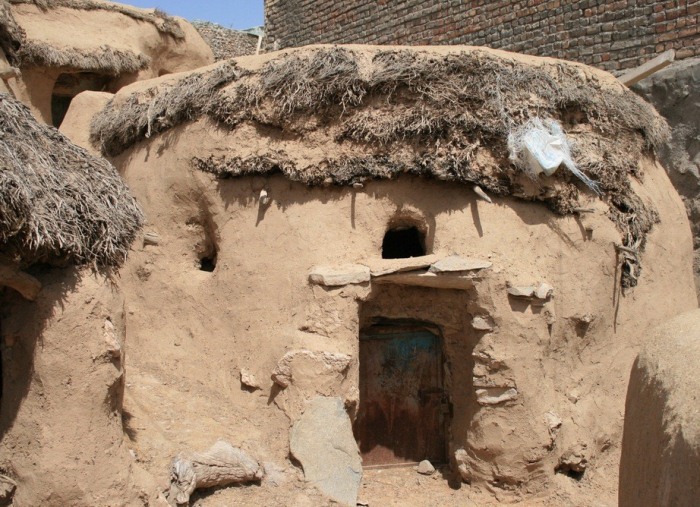 Махуник – иранская деревня гномов