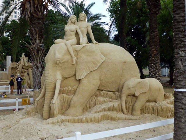 Потрясающие песочные скульптуры