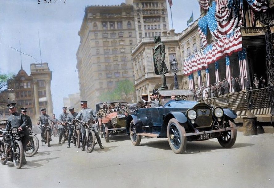 Раскрашенные кадры Нью-Йорка 1920-х годов