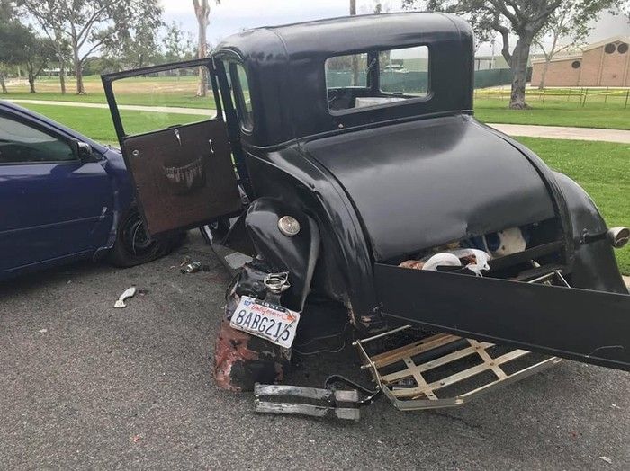 В США водитель врезался в раритетный Ford Model A 1931 года