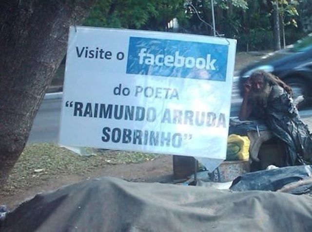 Бездомный бразильский поэт вернулся к нормальной жизни