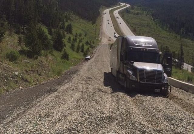 Тупиковые дороги, которые останавливают грузовики с отказавшими тормозами