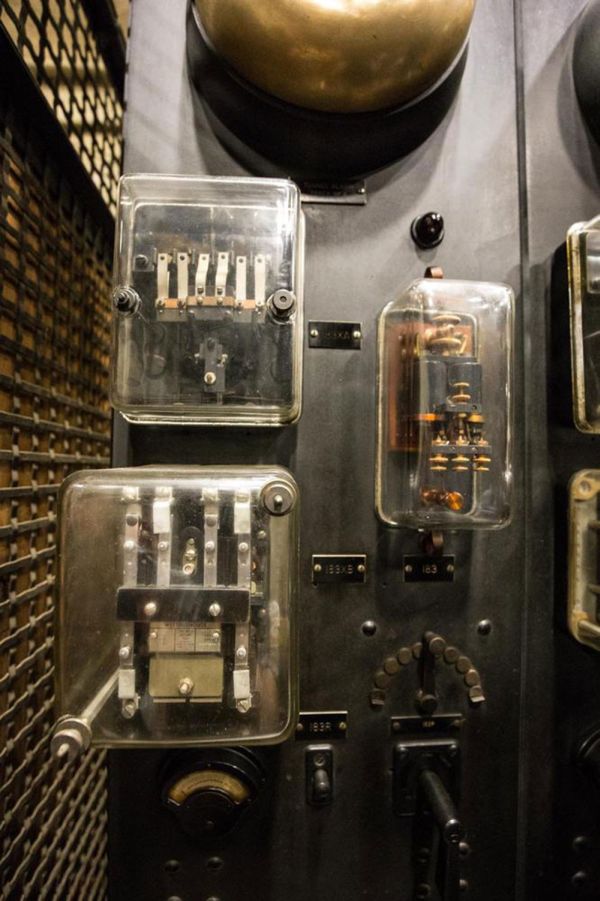Первый компьютер в мире в американском метро