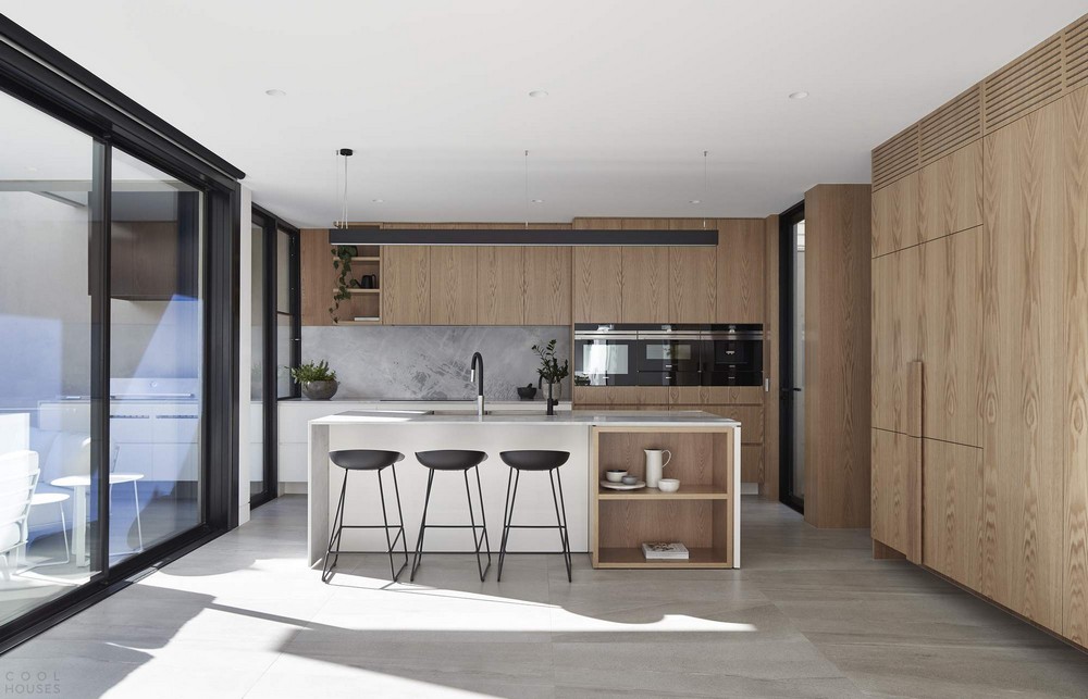 Семейный двухэтажный дом в Австралии