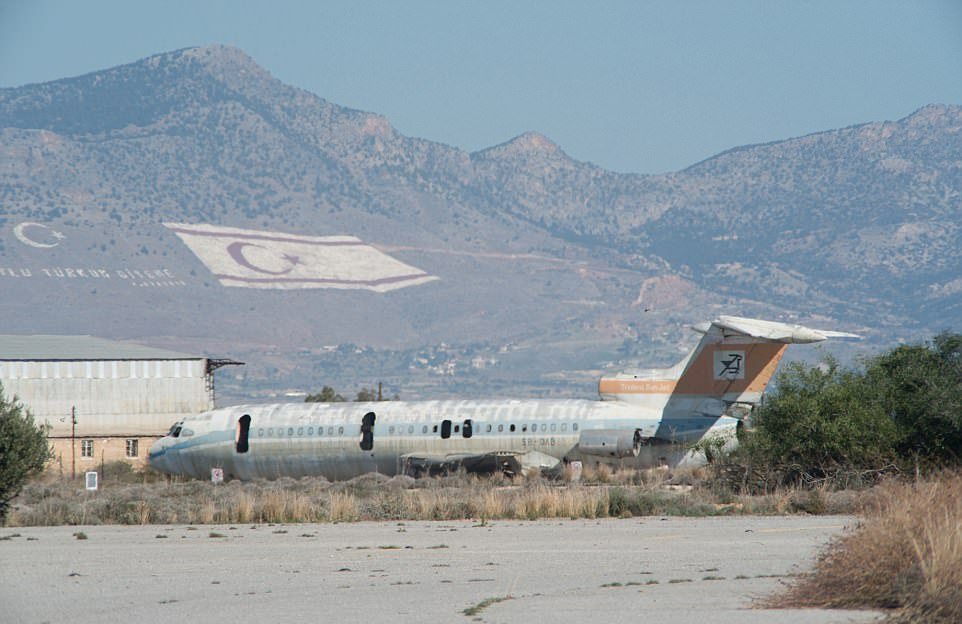 Заброшенный аэропорт на Кипре