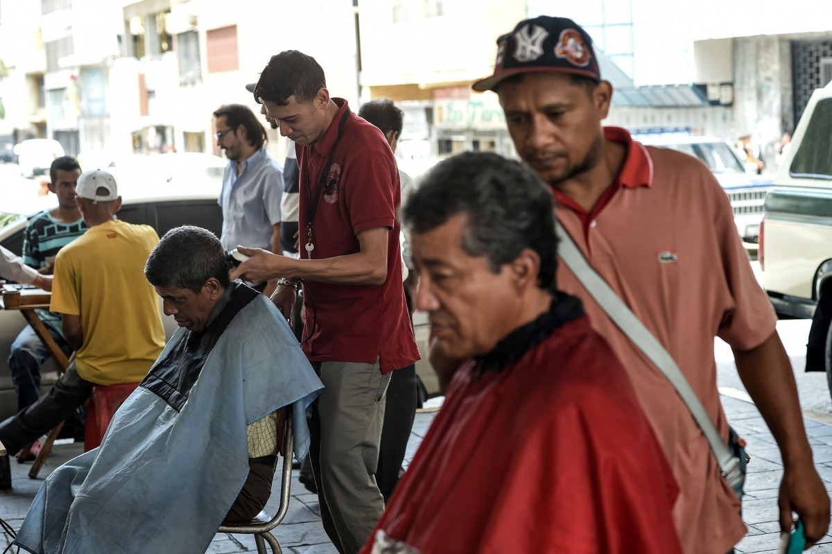 Уличные парикмахерские в Венесуэле
