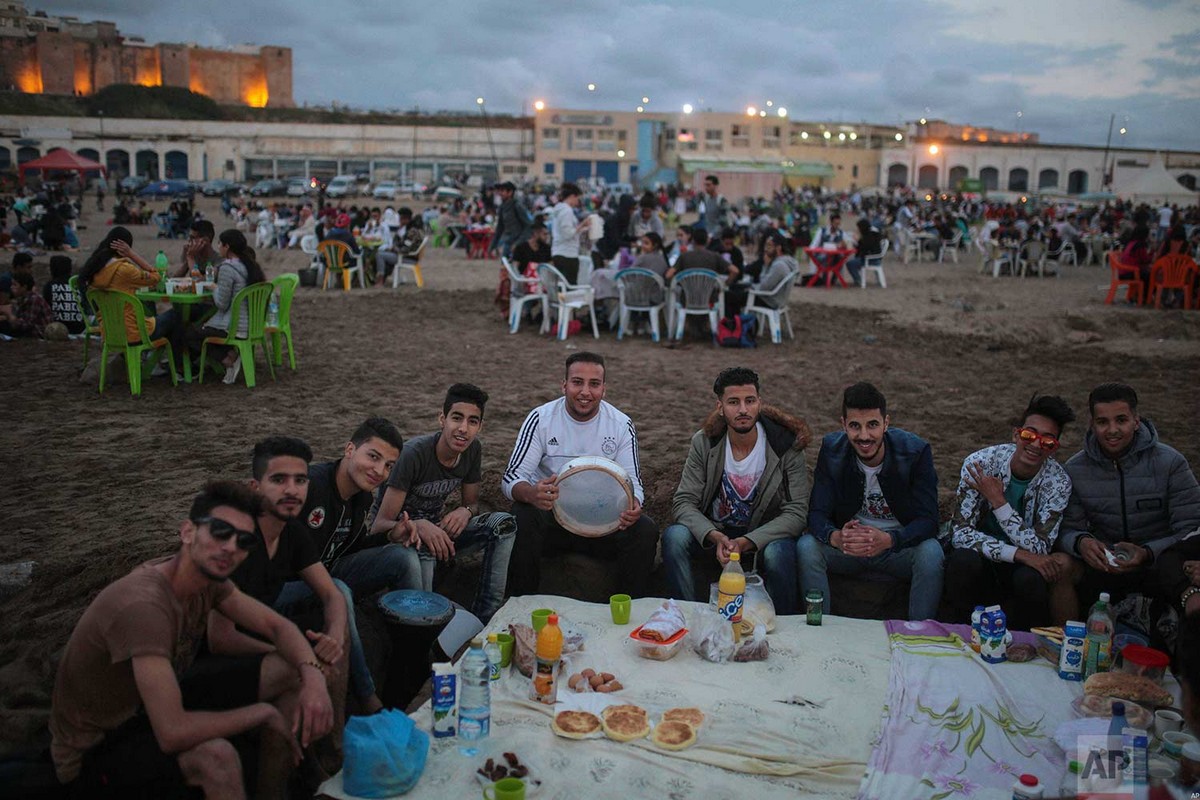Пляжи Марокко во время Священного месяца Рамадан