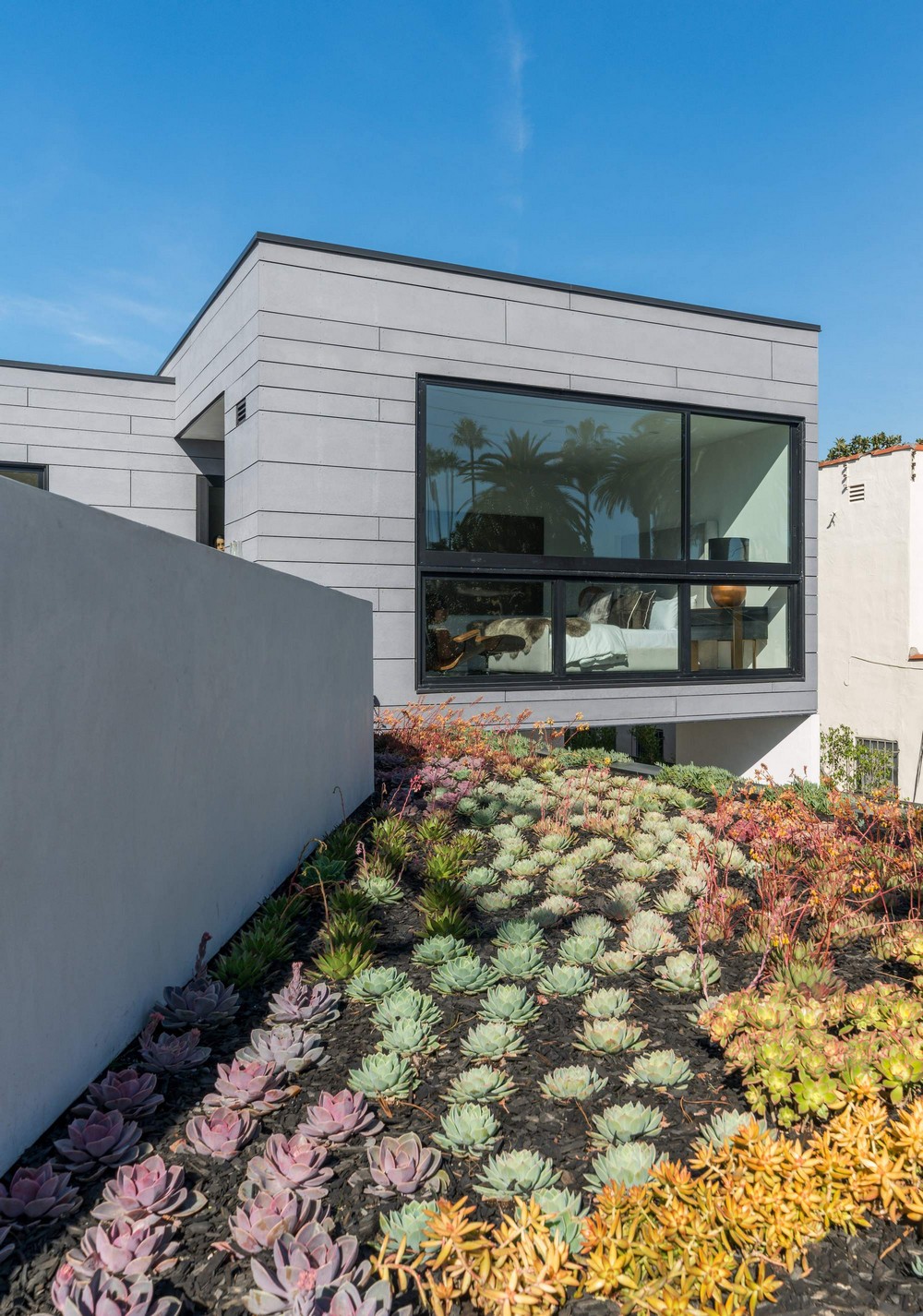Семейная резиденция с садом на крыше в Лос-Анджелесе