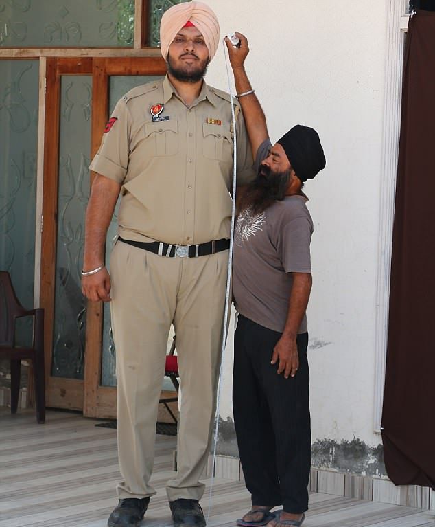 Самый высокий полицейский в мире