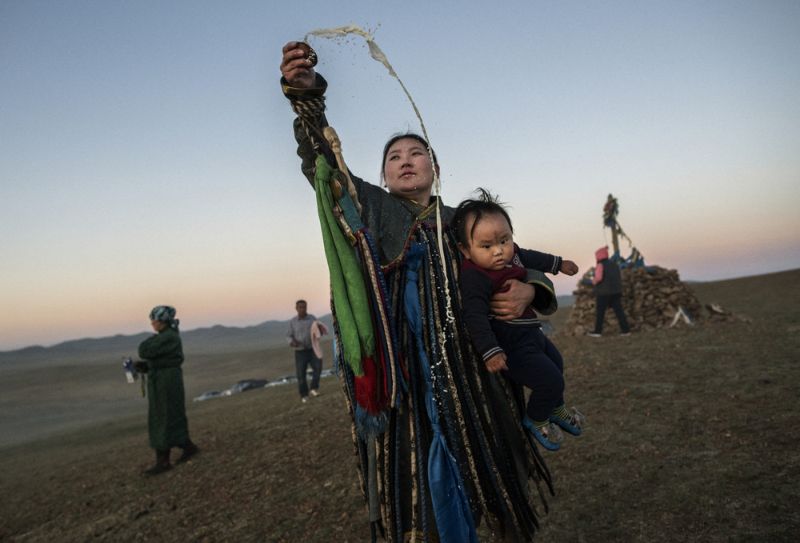 В Монголии ни одно дело не проворачивается без шамана
