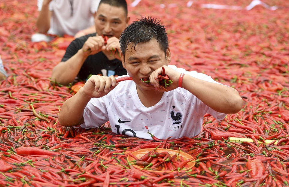 Ежегодный конкурс по поеданию перца чили в Китае