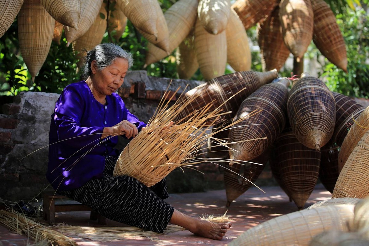 Вьетнамская деревня, где все плетут ловушки для рыбной ловли
