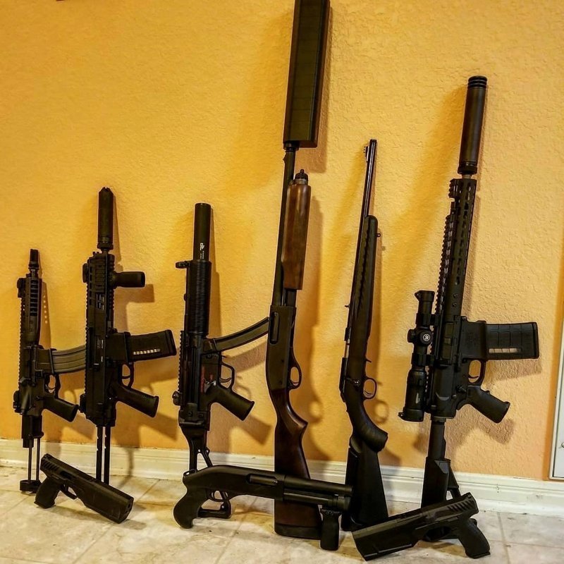 Американцы хвастаются своими коллекциями оружия