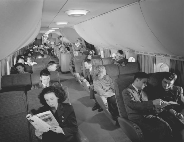 Архивные снимки авиаперелётов 1950-х годов