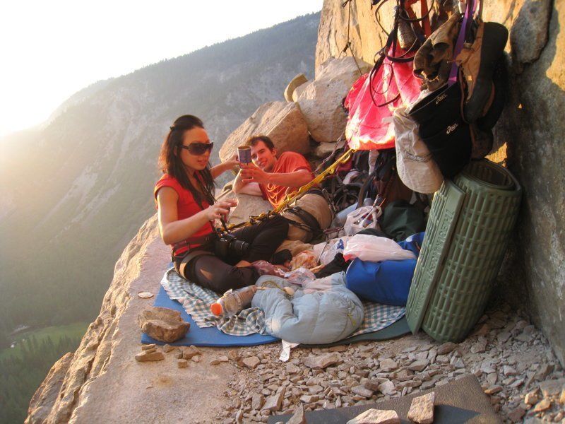 30 фотографий о том, как спят альпинисты