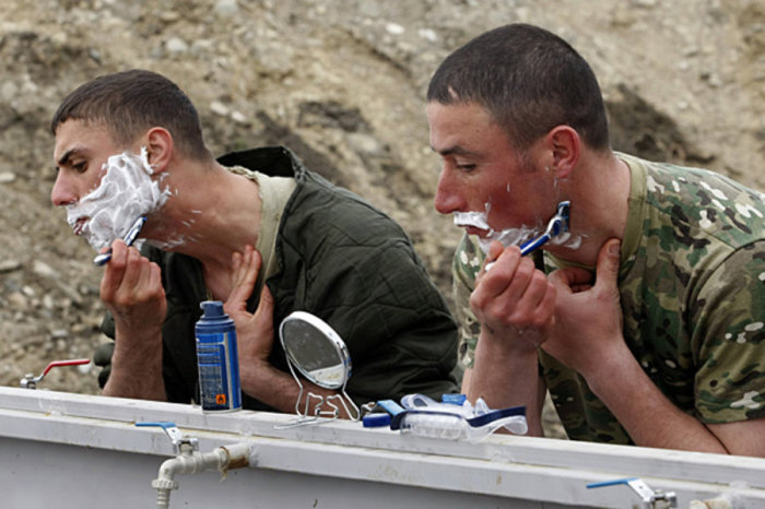 Как бриться в армии если бриться надо каждый день
