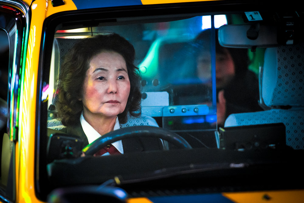 Мир ночных таксистов Токио от Олега Толстого