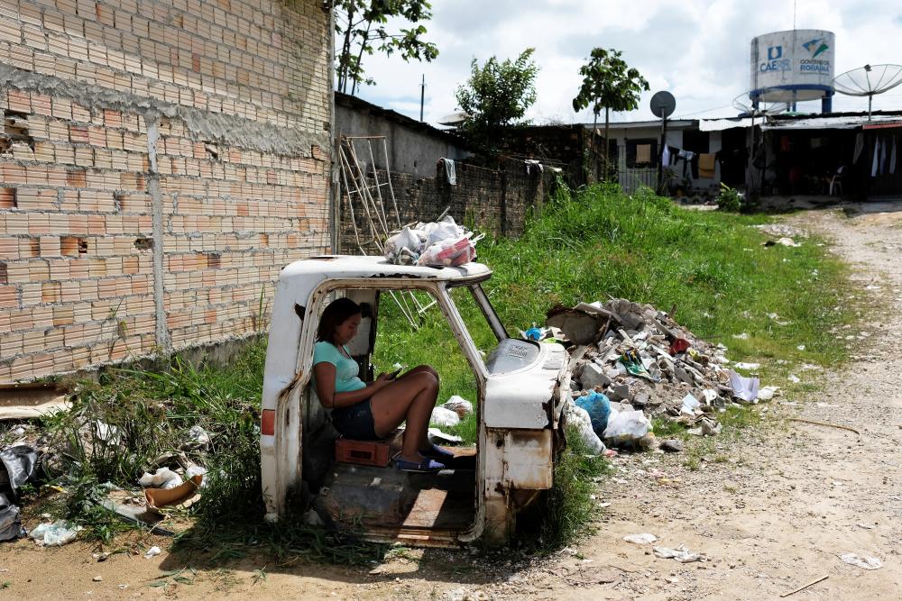 Жители Венесуэлы массово покидают страну