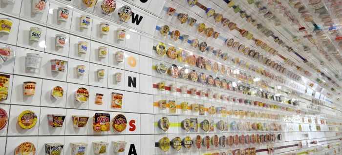 Японцы отмечают 60-летие изобретения лапши быстрого приготовления