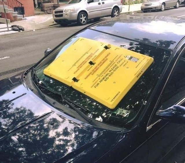 Вакуумный блокиратор лобового стекла для нарушителей правил парковки