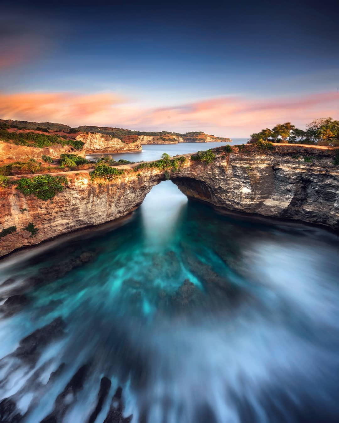 Потрясающие пейзажи Индонезии от Лонго Хиндарто