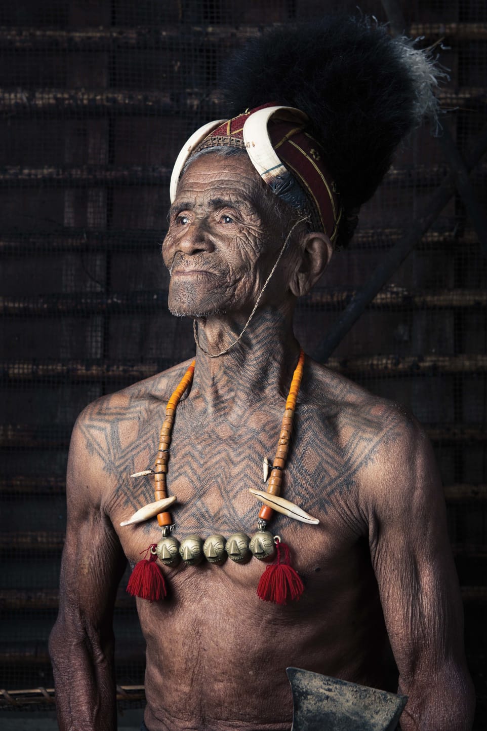 Захватывающие портреты исчезающего племени охотников за головами