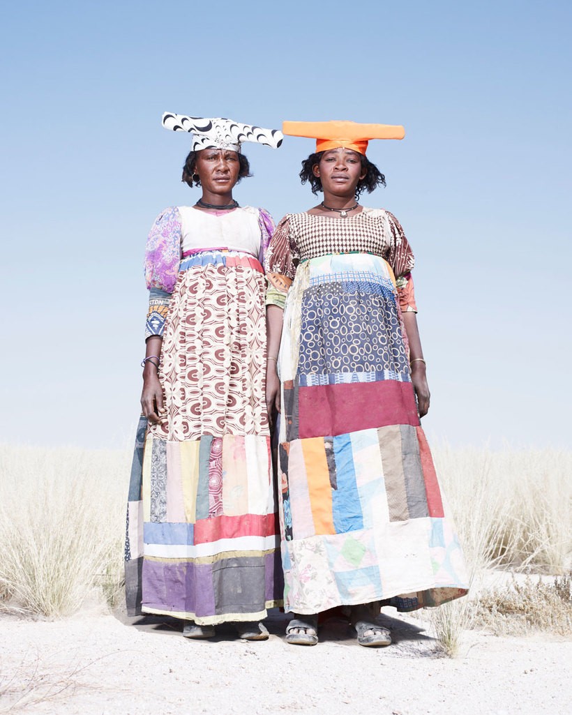 Облик африканских женщин гереро разительно отличается от соседних народов